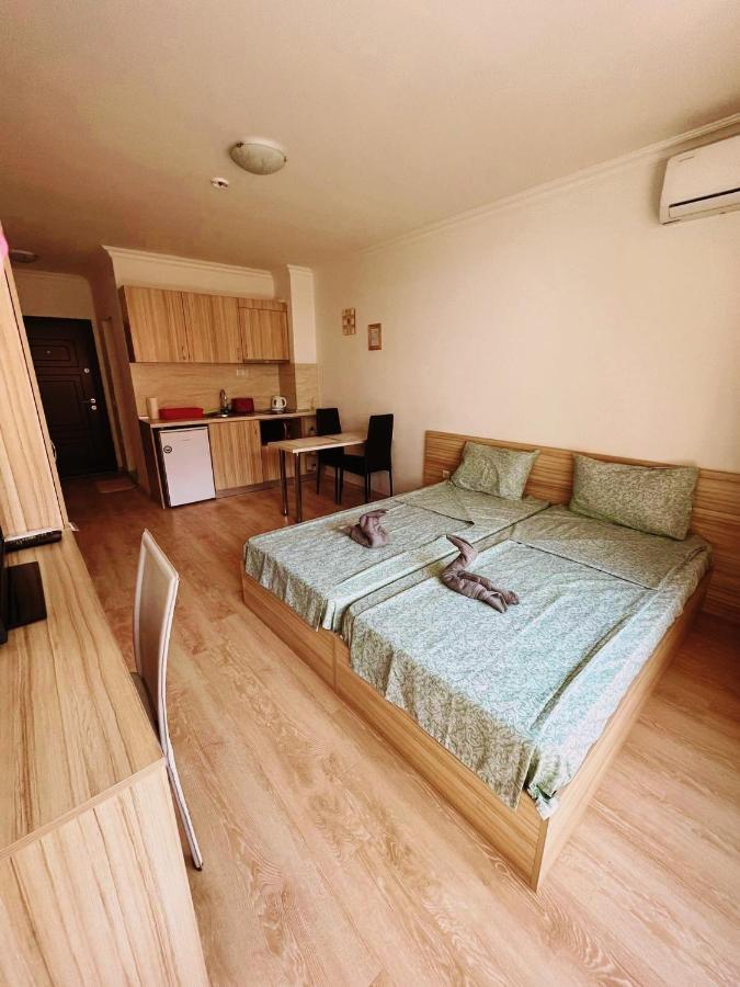 Lovely Studio Apartment On The Beach Burgas by Eksteriør bilde