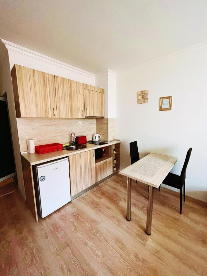 Lovely Studio Apartment On The Beach Burgas by Eksteriør bilde