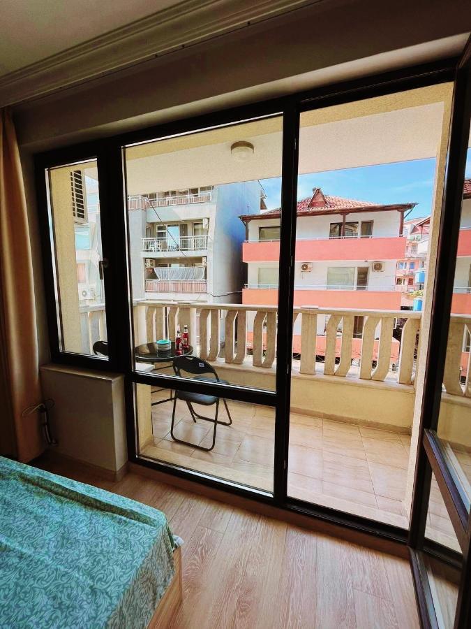 Lovely Studio Apartment On The Beach Burgas by Eksteriør bilde